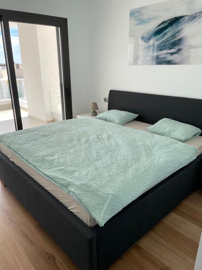 Modern 2 Beds Apartment In Alcaidesa Exteriör bild